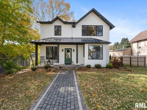 120 N 2nd St, Le Claire, IA 52753