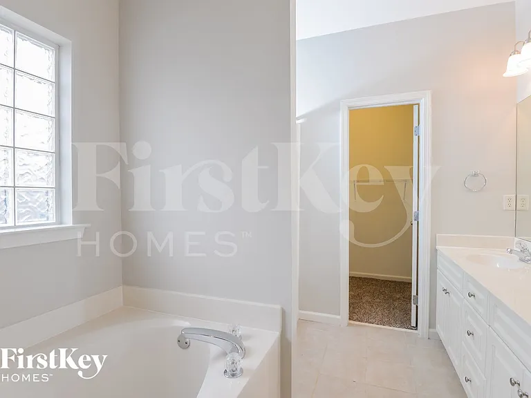 2127 Spaulding Pl — Photo 10