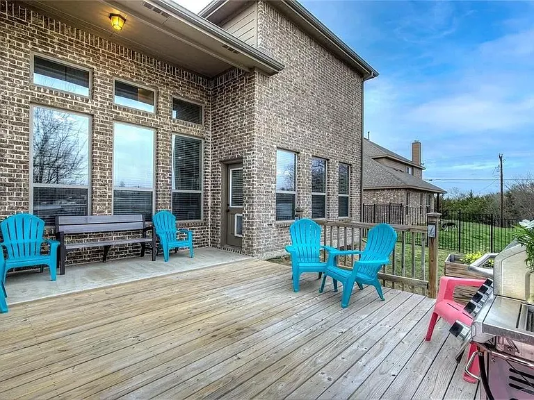 309 Midnight Dr — Photo 29