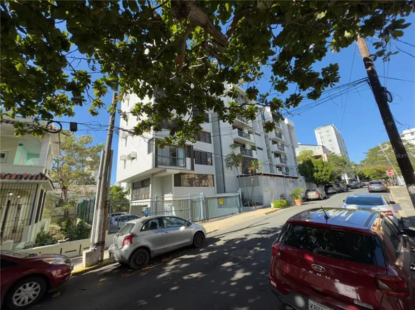 702 Calle Un #301, San Juan, PR 00907