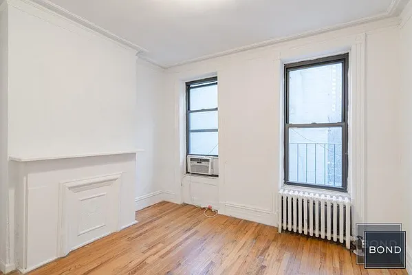 Rented by Bond New York | media 27