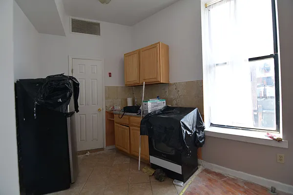 Rented by Hagstrom Management Inc | media 26