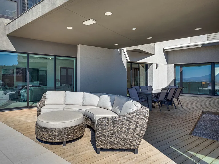 Outdoor Seating and View Area
