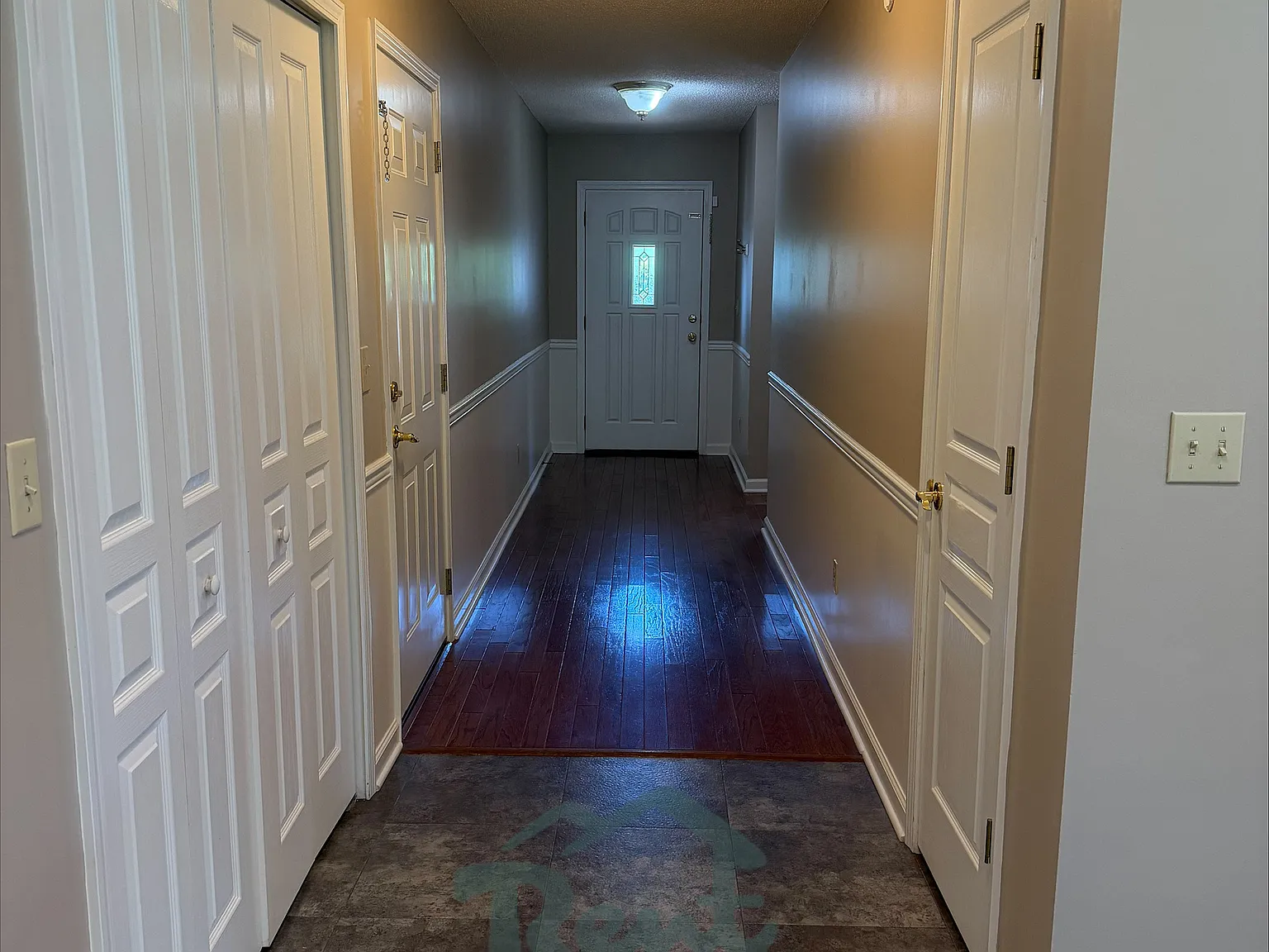 37 Sunview Circle - 1 — Photo 2