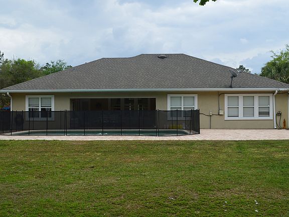 4th image of 212 NW Lake Valley Ter