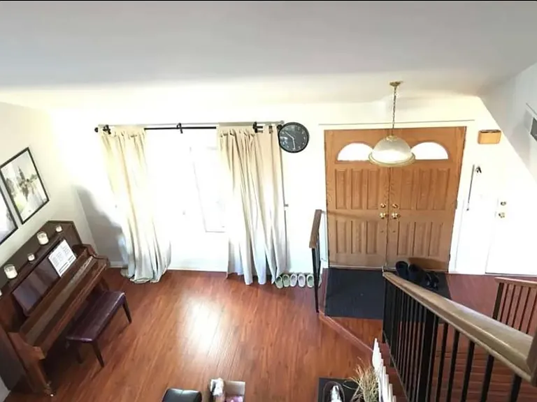 1604 Avenida Del Vis — Photo 5