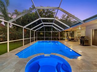 5025 NW 97th Dr, Coral Springs, FL 33076