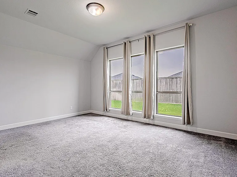 4002 Maple Glen Dr — Photo 17
