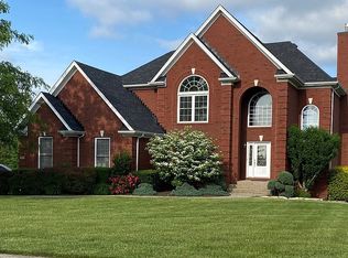 370 Nevin Ln, Fisherville, KY 40023