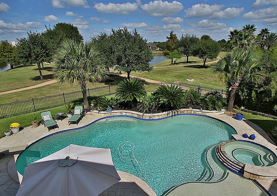 1st image of 13815 Winding Springs Dr
