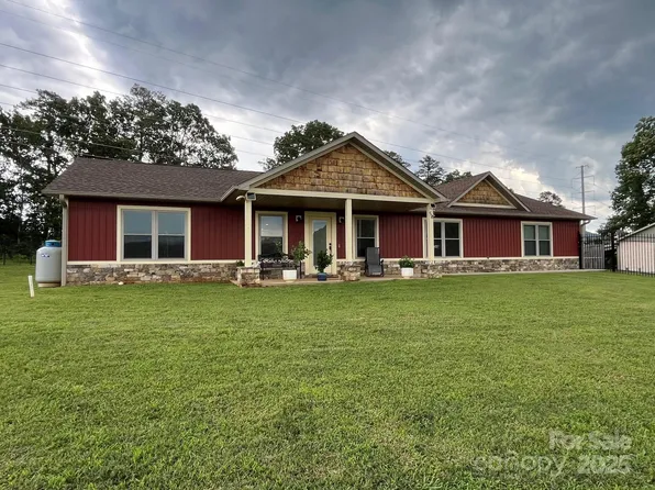 58 Marys Ln, Marion, NC 28752