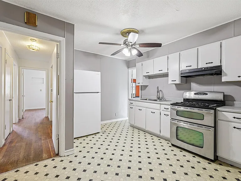 620 Barbara Dr — Photo 7