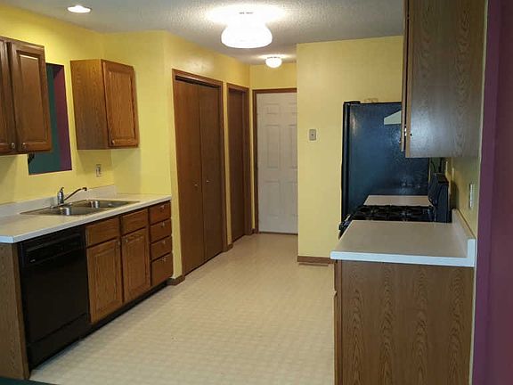 4th image of 1474 Kennicott Ct #1474