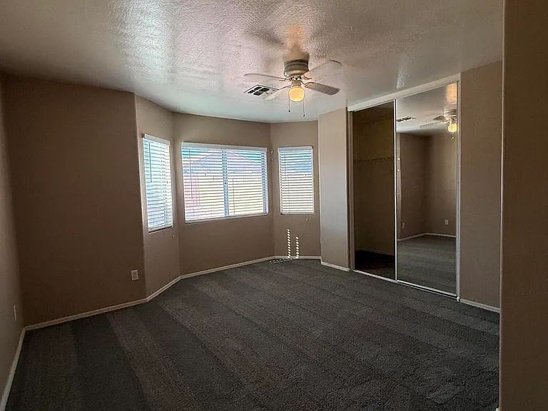 12622 W Corrine Dr — Photo 13