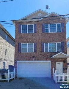 30 N 5th St, Paterson, NJ, 07522
