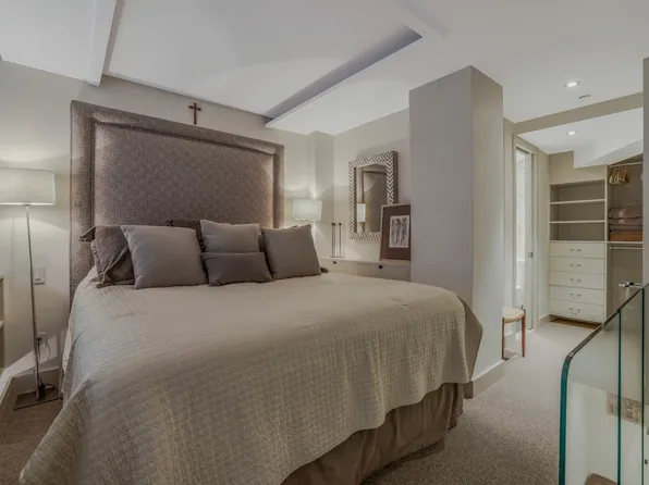 155 West 15th Street image 11 of 22