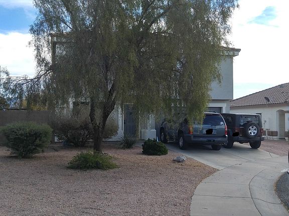 3rd image of 1005 S Clancy Cir