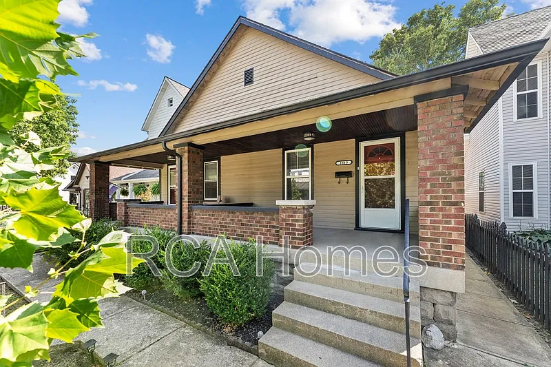 1 bed, 1.0 bath, 750 sqft, $1,250 — Photo 1