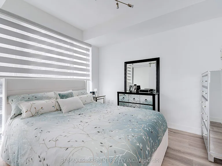 370 Martha St #1707 — Photo 19