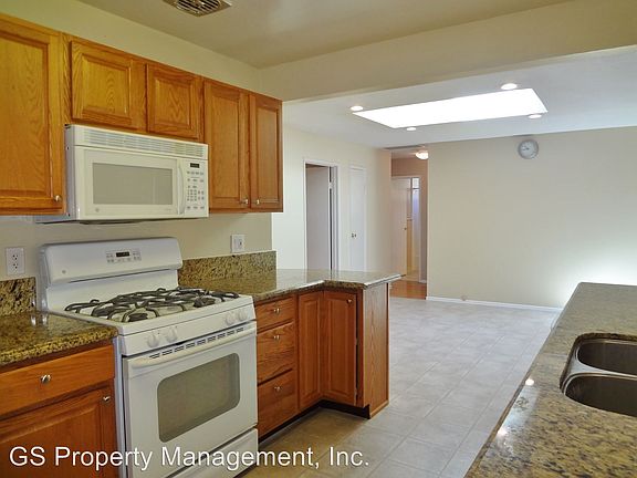 5th image of 616 Los Padres Blvd