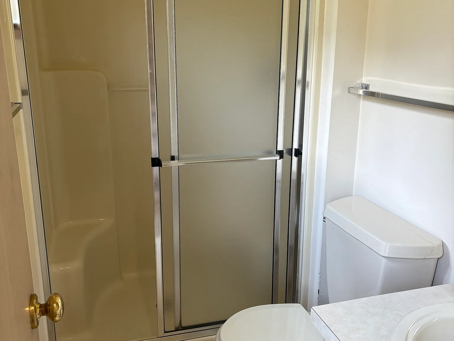 2 bed, 1292 sqft, $1,975 — Photo 2