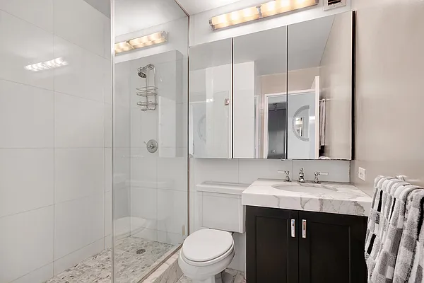 Rented by Compass | media 13