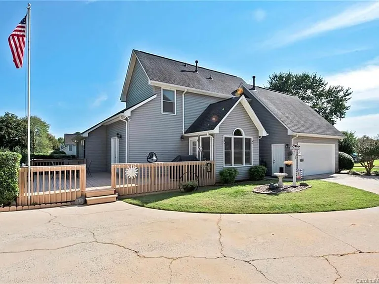 12445 Willow Grove Way — Photo 2