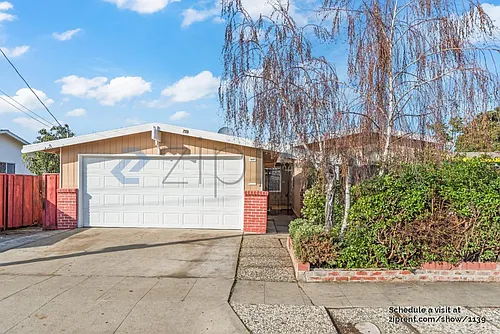 685 Carmar St Photo 1