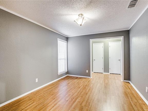 5th image of 2726 Sibley Dr
