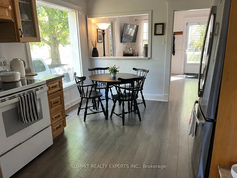 2798 Dingman Dr — Photo 4