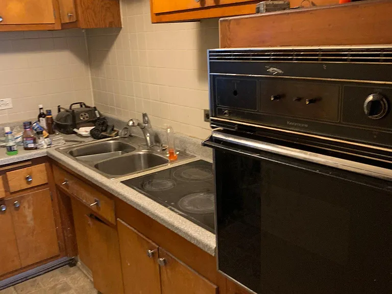 7829 S South Shore Dr #F — Photo 6