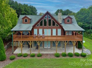 198 Palisade Dr, Mill Spring, NC 28756