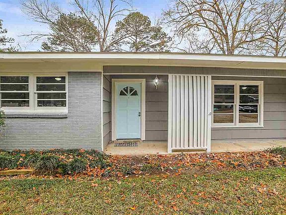 4th image of 257 Valley Vista Dr