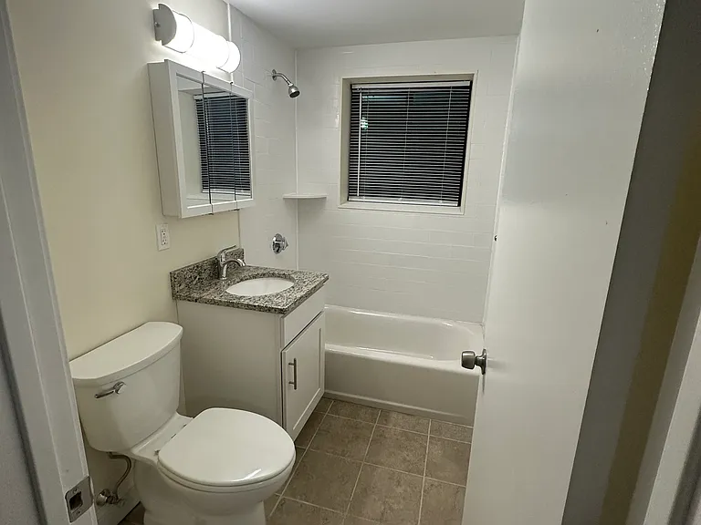 17 Chester St #25 — Photo 5