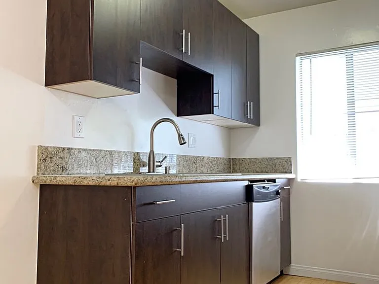 3105 S Durango Ave — Photo 6