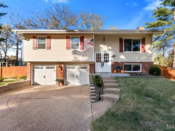 407 Tulsa Ave, Ballwin, MO 63021