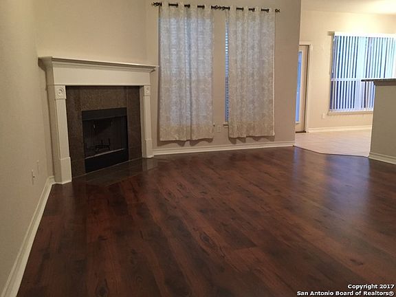 2nd image of 1423 Crown Brk