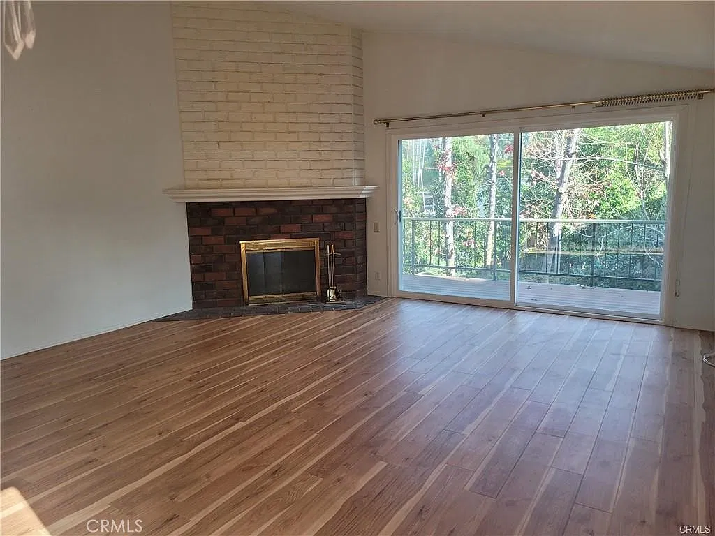 2 bed, 1425 sqft, $3,200 — Photo 4