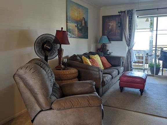 3rd image of 3671 Lake Bayshore Dr #512
