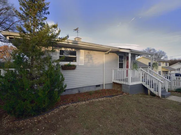 1611 Chamberlain Ave, Chattanooga, TN 37404
