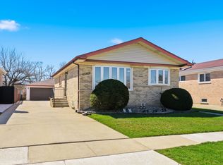 3820 Emerson Dr, Schiller Park, IL