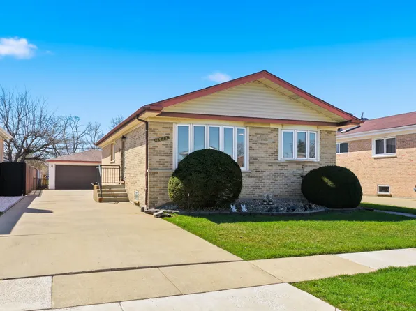 3820 Emerson Dr, Schiller Park, IL 60176