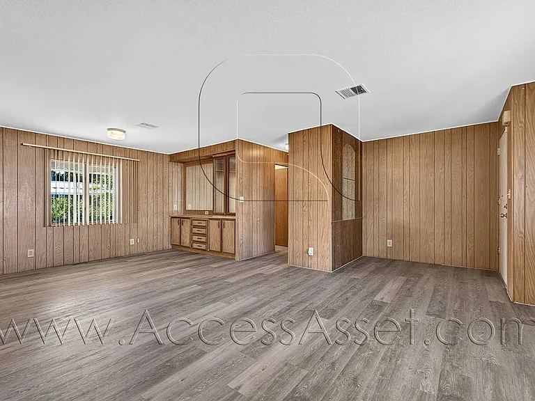 16450 Monterey St — Photo 9