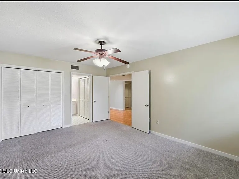 5 Shore Dr — Photo 20