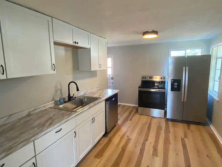 1749 Stewart Blvd — Photo 9