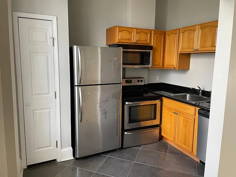 1215 Josephine St #17 — Photo 4