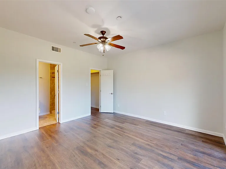 793 Davis Rd #111 — Photo 14