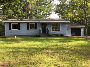 11932 Lake Shore Dr, Fife Lake, MI 49633