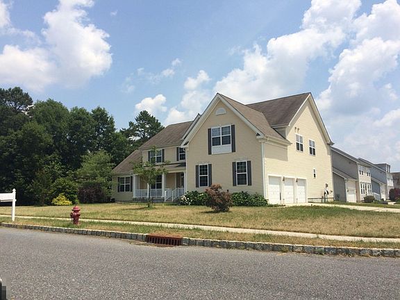 3rd image of 2605 Medina St
