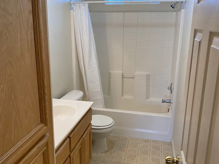 1918 Central Ave #1918 — Photo 5
